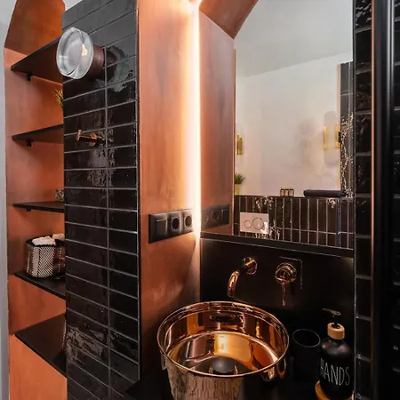 Citycenter Magnific Gem - 2 Bdr & 2 Baths