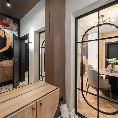 Apartment Citycenter Magnific Gem - 2 Bdr & 2 Baths *