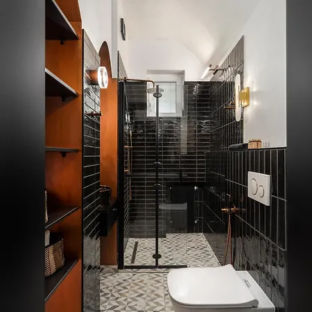 Citycenter Magnific Gem - 2 Bdr & 2 Baths Lejlighed *