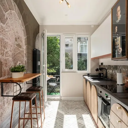 Citycenter Magnific Gem - 2 Bdr & 2 Baths Sofie