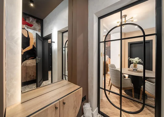 Apartment Citycenter Magnific Gem - 2 Bdr & 2 Baths *