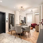 Apartment Citycenter Magnific Gem - 2 Bdr & 2 Baths *